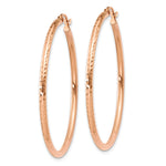 Indlæs billede til gallerivisning 10K Rose Gold Round Lightweight Large Diamond Cut Diamond Cut Hoop Earrings 40mm x 2mm
