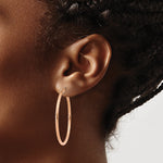 Indlæs billede til gallerivisning 10K Rose Gold Round Lightweight Large Diamond Cut Diamond Cut Hoop Earrings 40mm x 2mm
