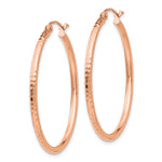 Carica l'immagine nel visualizzatore di Gallery, 10K Rose Gold Round Lightweight Large Diamond Cut Diamond Cut Hoop Earrings 35mm x 2mm
