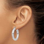 Lade das Bild in den Galerie-Viewer, 14K White Gold Round Classic Hoop Earrings 30mm x 5mm
