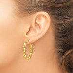 Indlæs billede til gallerivisning 14k Yellow Gold Hoop Earrings Polished Twisted 33.25mm x 4mm
