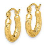 Afbeelding in Gallery-weergave laden, 10K Yellow Gold Fancy Small Round Hoop Earrings 8mm x 3mm
