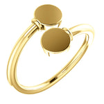 Carica l&#39;immagine nel visualizzatore di Gallery, 14k Yellow Gold Engravable Bypass Signet Ring Personalized Engraved
