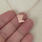 비디오를 갤러리 뷰어 14k Gold 10k Gold Silver Minnesota State Heart Personalized City Necklace에 로드 및 재생
